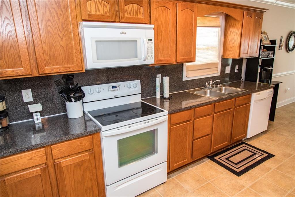 71 Hawks Ridge Hickory, NC 28601 - Photo 7 of 32 Gallery Image 7
