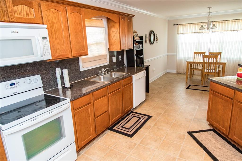 71 Hawks Ridge Hickory, NC 28601 - Photo 8 of 32 Gallery Image 8