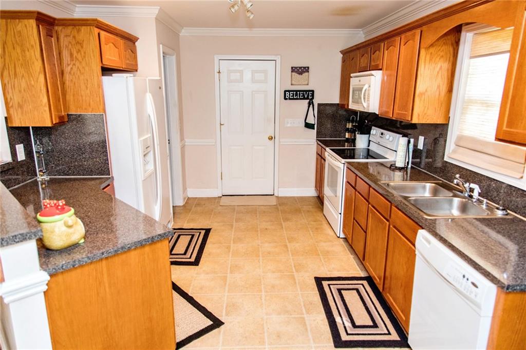 71 Hawks Ridge Hickory, NC 28601 - Photo 10 of 32 Gallery Image 10