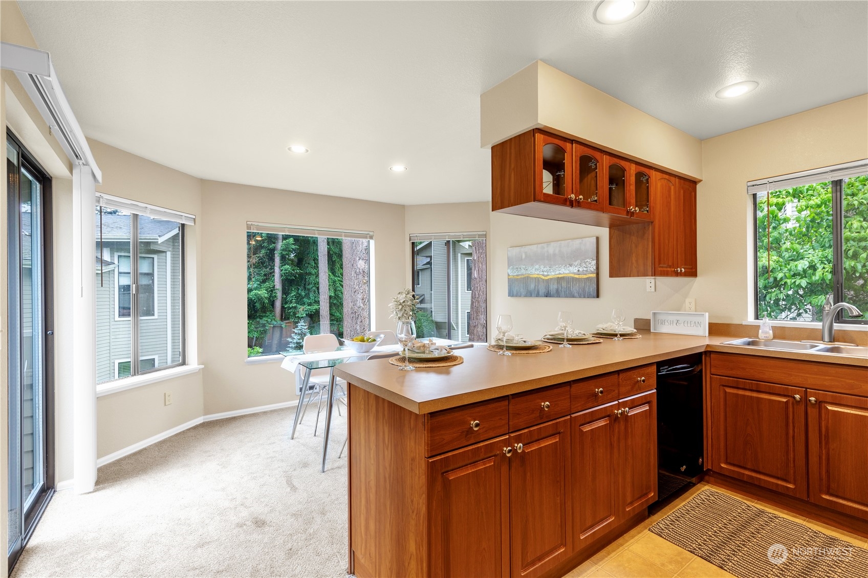 9009 Avondale Road Northeast, Unit B204 Redmond, WA 98052 - Photo 8 of 22 Gallery Image 8