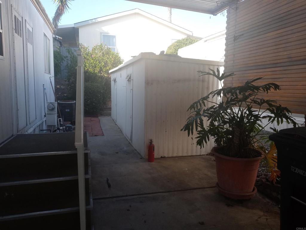 1925 Otay Lakes Road, Unit 82 Chula Vista, CA 91913 - Photo 18 of 26 Kitchen entrance
