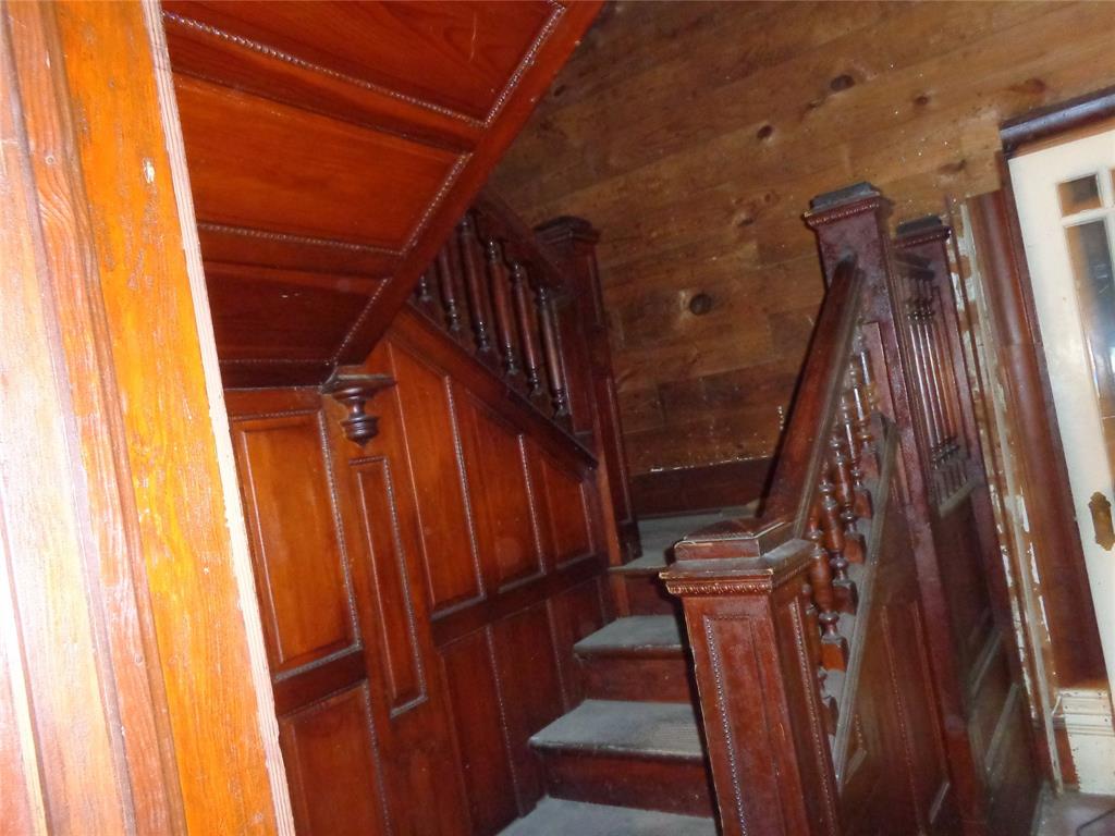 506 South 3rd Street Grandview, TX 76050 - Photo 27 of 39 a view of stairs