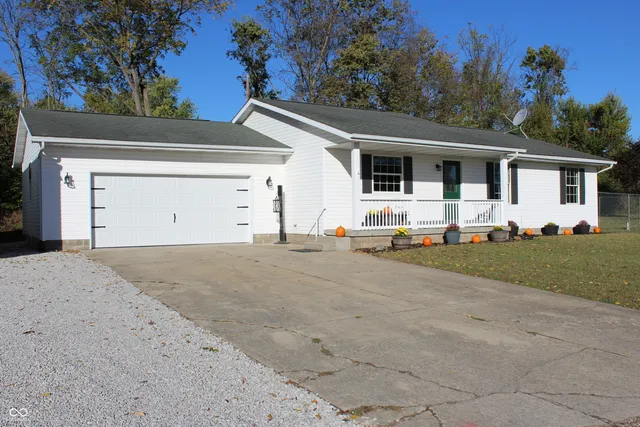 $274,900 | 3325 Rabbit Run Court, Terre Haute, IN 47802