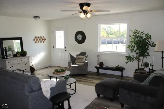 $274,900 | 3325 Rabbit Run Court, Terre Haute, IN 47802