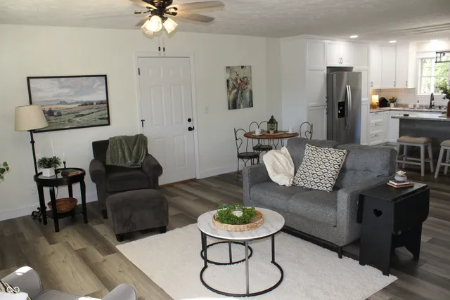 $274,900 | 3325 Rabbit Run Court, Terre Haute, IN 47802