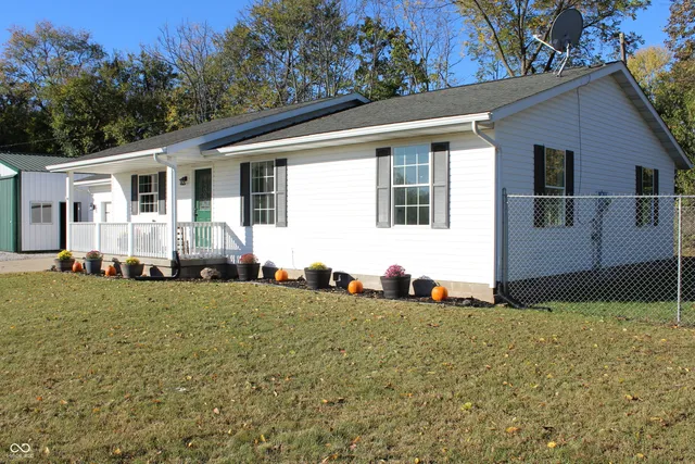 $274,900 | 3325 Rabbit Run Court, Terre Haute, IN 47802