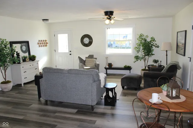 $274,900 | 3325 Rabbit Run Court, Terre Haute, IN 47802