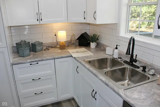 $274,900 | 3325 Rabbit Run Court, Terre Haute, IN 47802