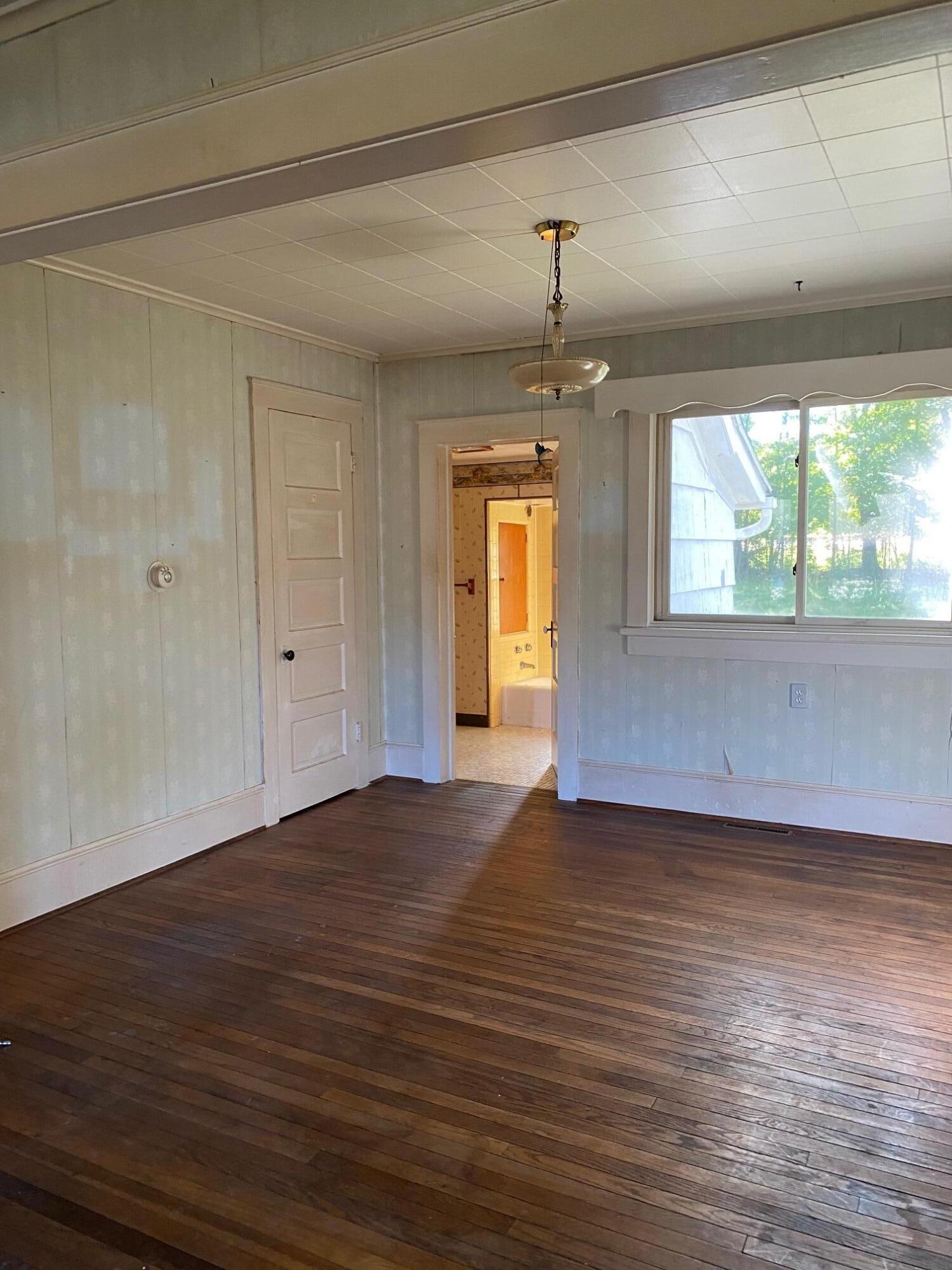 1750 West Chicago Road Niles, MI 49120 - Photo 17 of 28 Bonus Rm / Dinning Rn