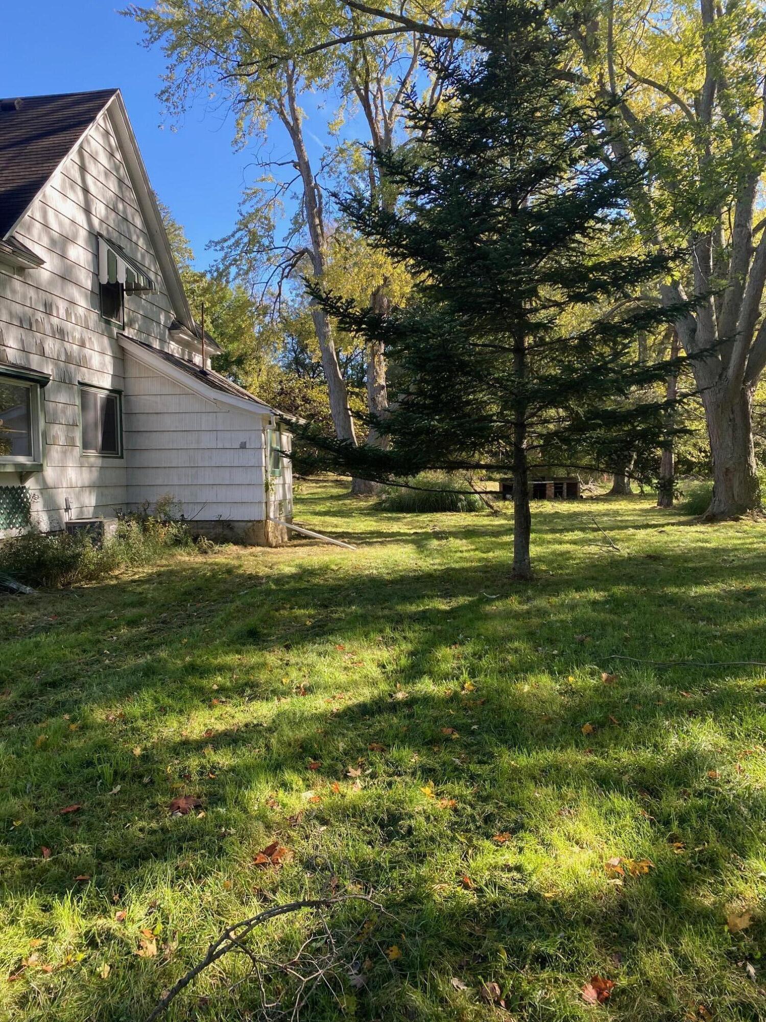 1750 West Chicago Road Niles, MI 49120 - Photo 7 of 28 Backside of House