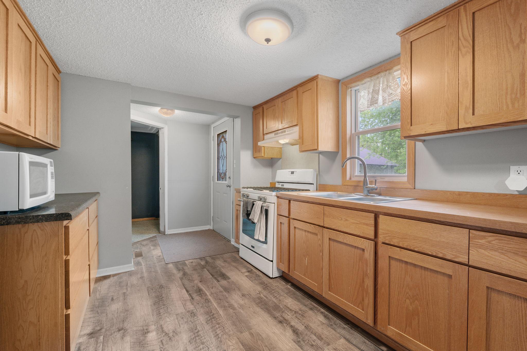 28329 Crol Street Zimmerman, MN 55398 - Photo 9 of 24