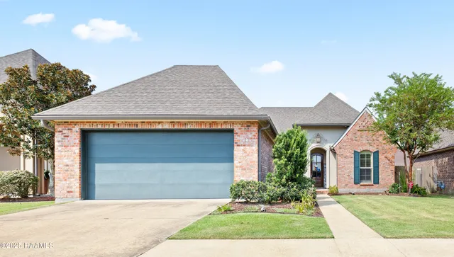 $335,000 | 102 Spring View Drive, Youngsville, LA 70592