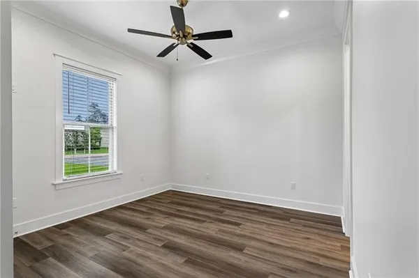 $4,000 | 719 West 18th Avenue, Covington, LA 70433