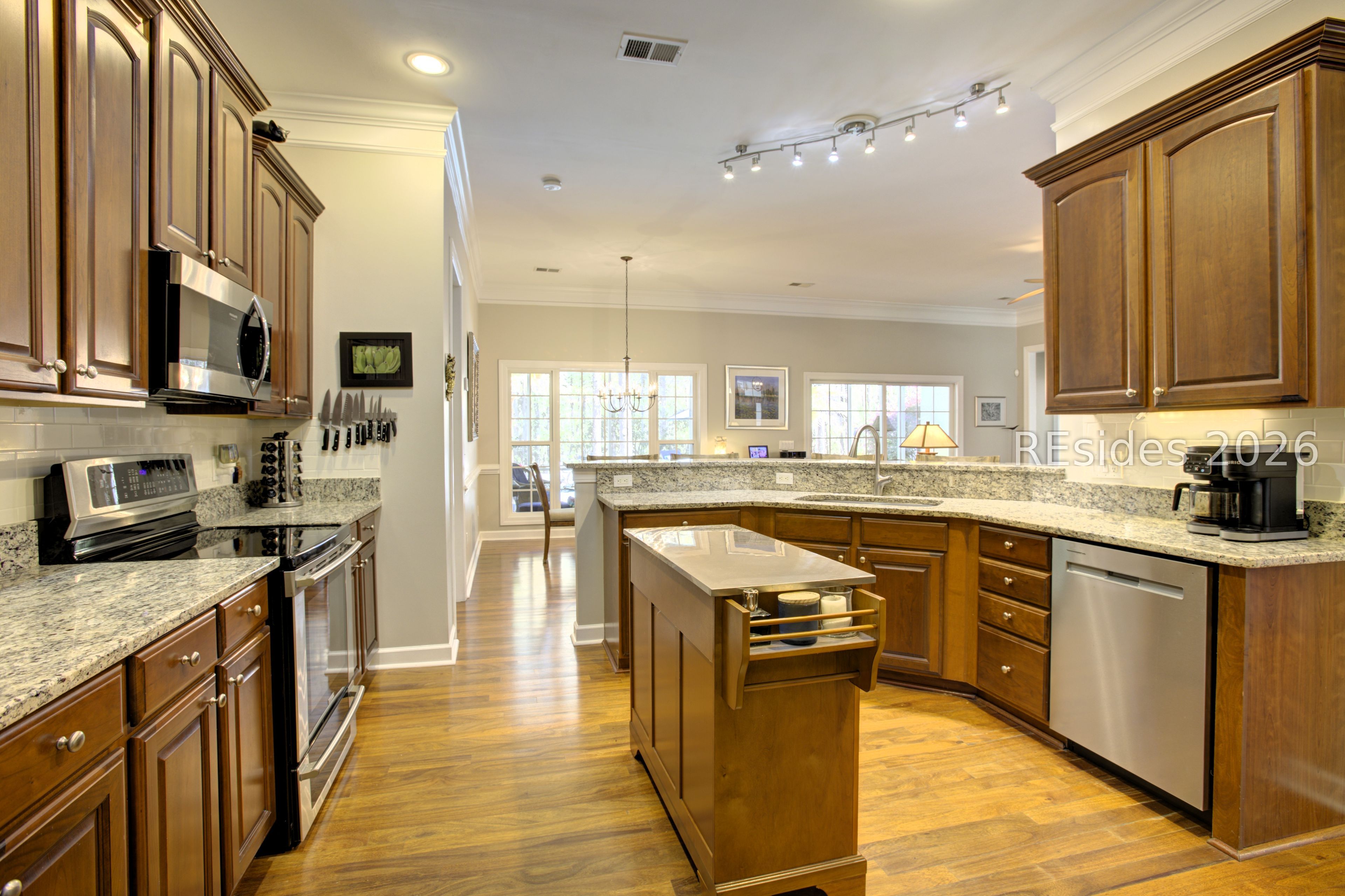 108 Spring Meadow Drive Bluffton, SC 29910 - Photo 11 of 22 Stylish, and Designed for the Ultimate Hostess!