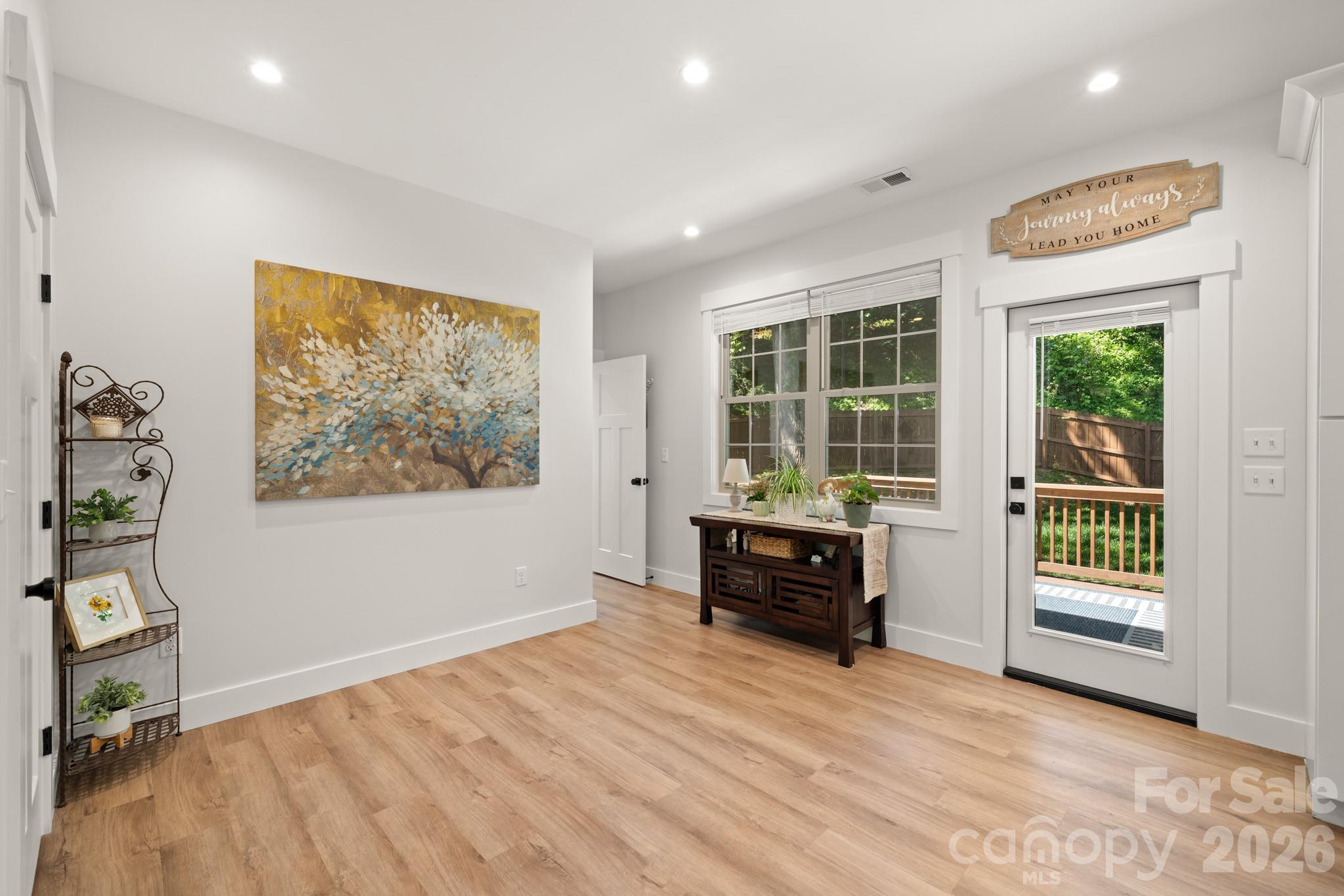 445 Governors View Road Asheville, NC 28805 - Photo 12 of 34 Gallery Image 12