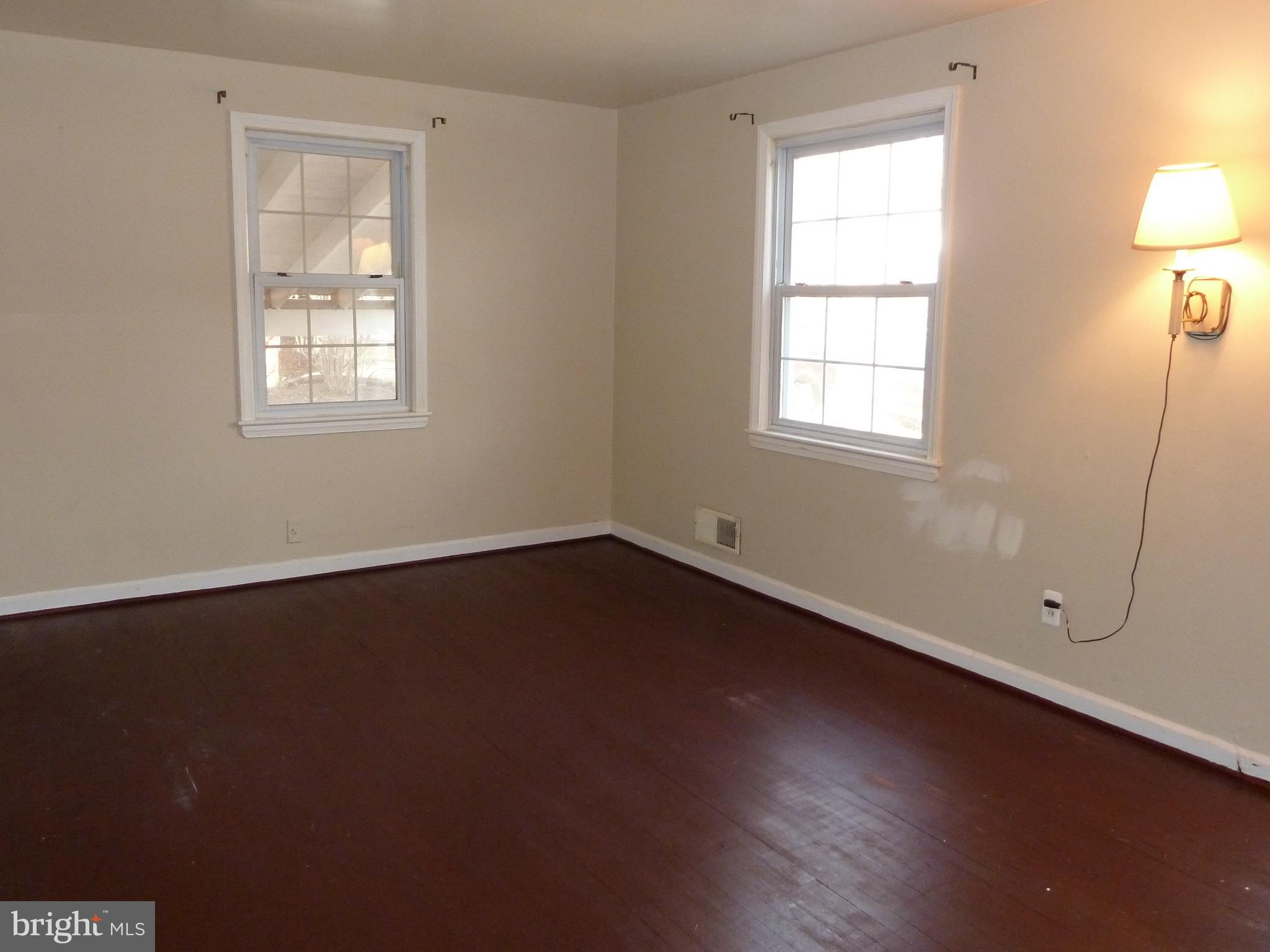 10702 Malone Street Silver Spring, MD 20902 - Photo 20 of 49 Gallery Image 20