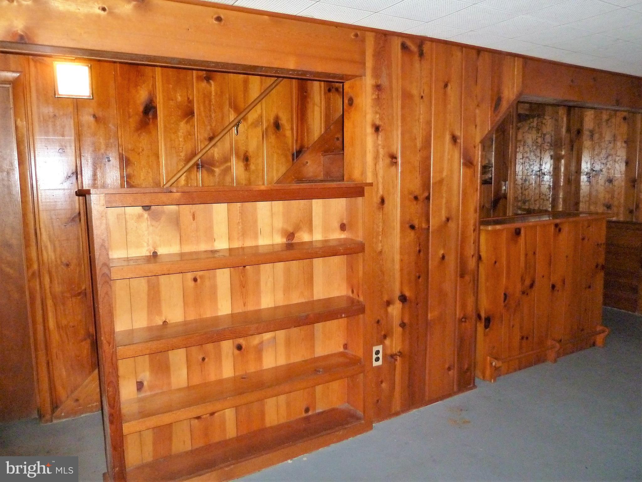 10702 Malone Street Silver Spring, MD 20902 - Photo 26 of 49 Built in Bookcases!