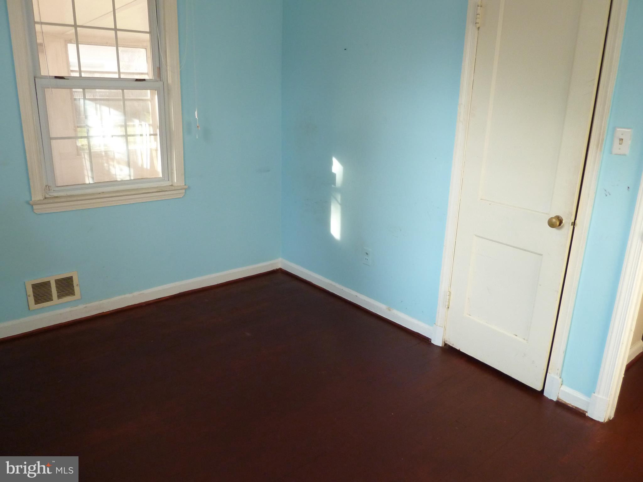 10702 Malone Street Silver Spring, MD 20902 - Photo 34 of 49 Gallery Image 34