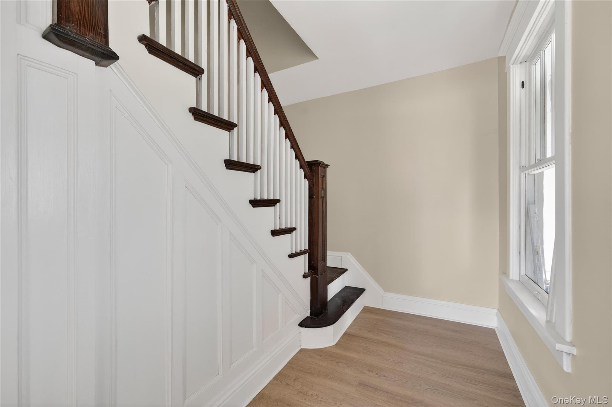 26 1/2 Ridge Street Middletown, NY 10940 - Photo 4 of 36