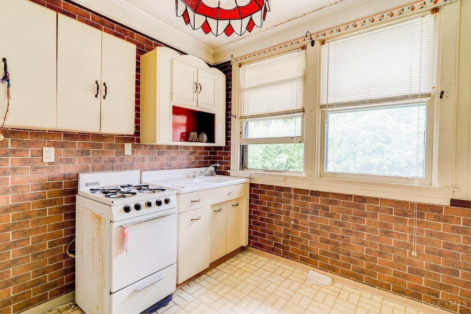677 Riddle Road Cincinnati, OH 45220 - Photo 44 of 44 Gallery Image 44