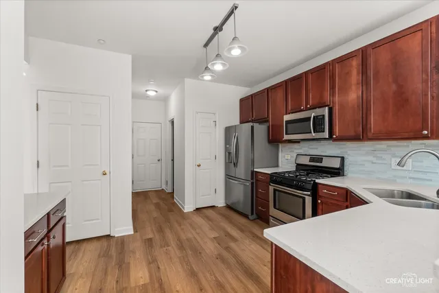 $377,750 | 6099 Canterbury Lane, Unit 6099, Hoffman Estates, IL 60192