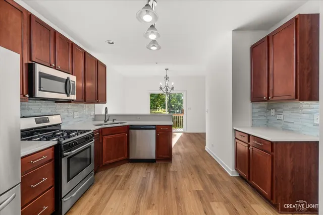 $377,750 | 6099 Canterbury Lane, Unit 6099, Hoffman Estates, IL 60192