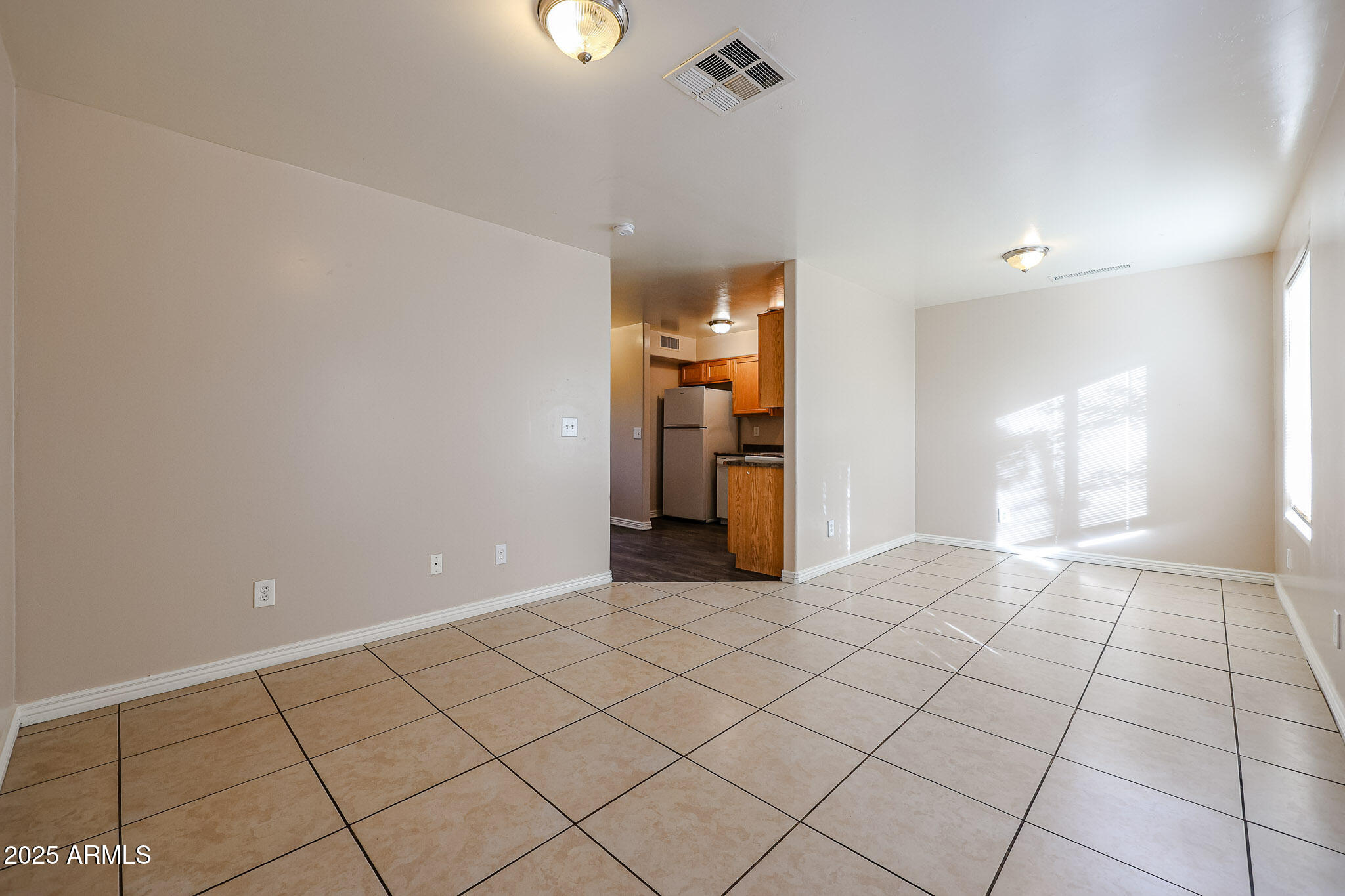 2614 East Monte Vista Road, Unit 4 Phoenix, AZ 85008 - Photo 10 of 37 B (9)
