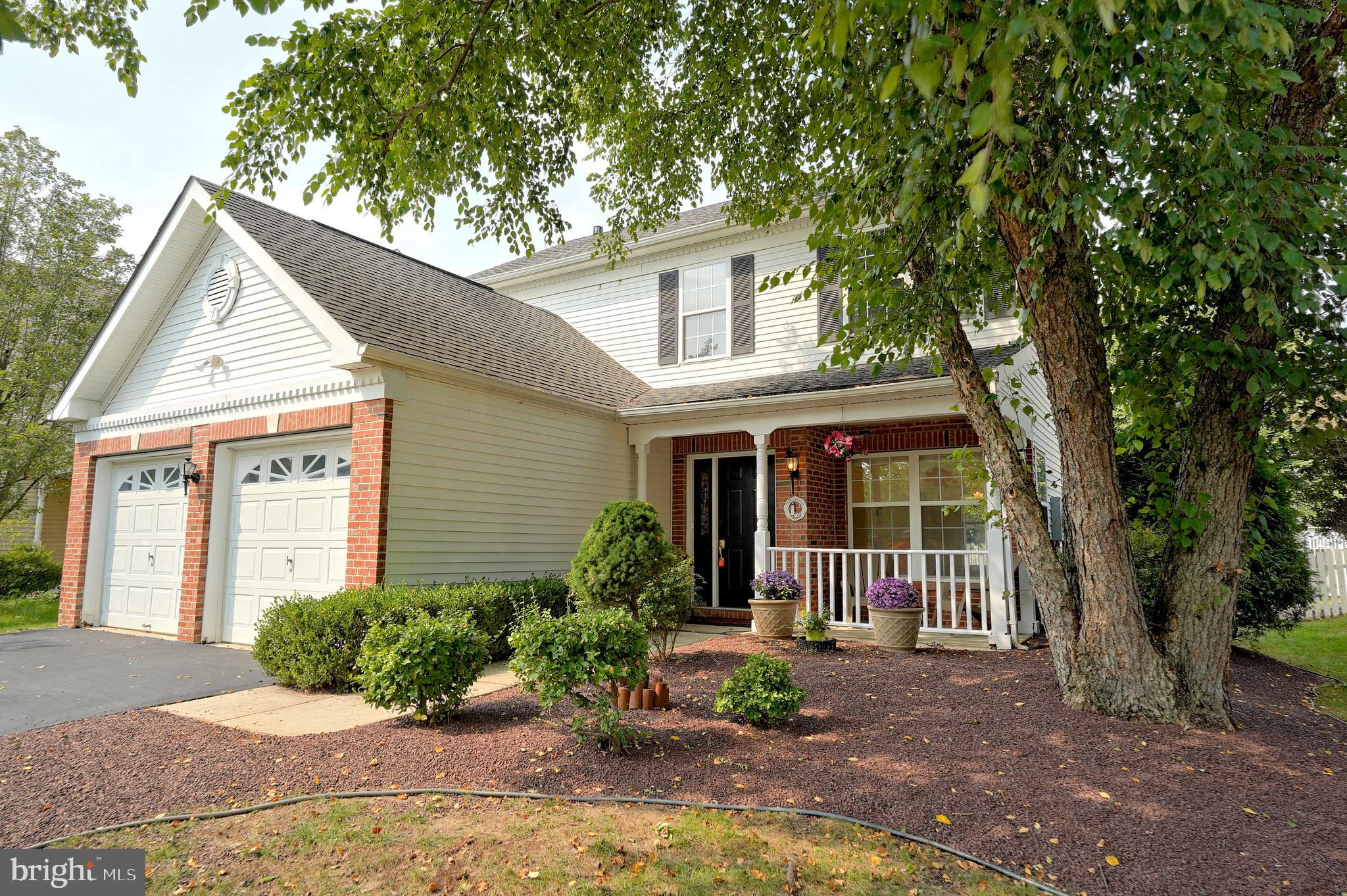 38 Sandstone Road East Windsor, NJ 08520 - Photo 2 of 41