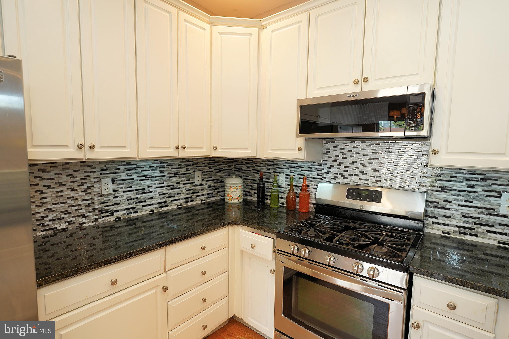 38 Sandstone Road East Windsor, NJ 08520 - Photo 14 of 41