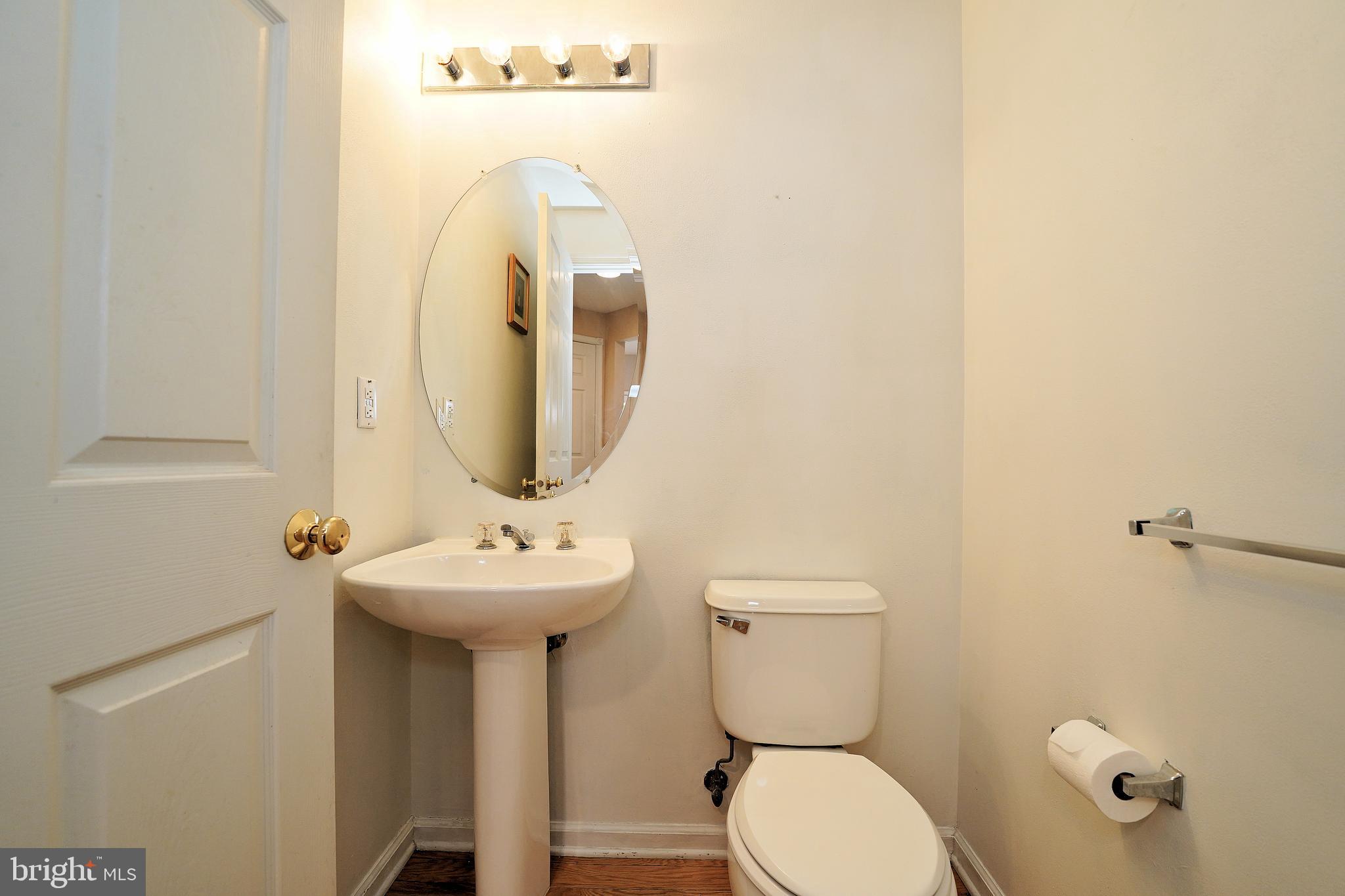 38 Sandstone Road East Windsor, NJ 08520 - Photo 23 of 41