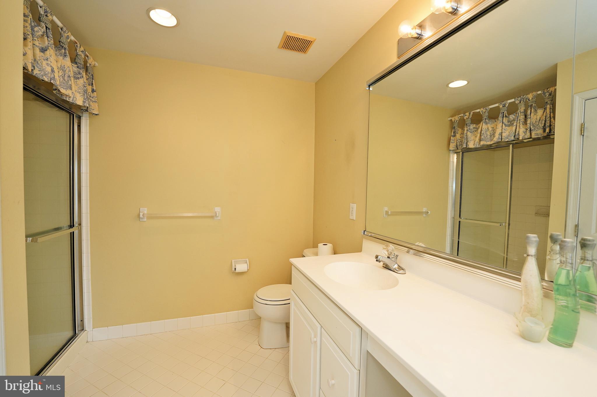38 Sandstone Road East Windsor, NJ 08520 - Photo 30 of 41