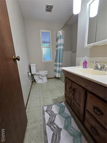 $265,500 | 58 Eastmoor Drive, Wood River, IL 62095