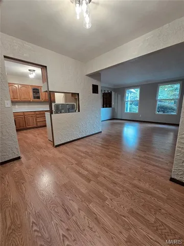 $265,500 | 58 Eastmoor Drive, Wood River, IL 62095