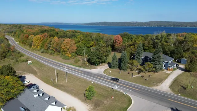 $100,000 | 2 Fox Lane, Benzonia, MI 49616