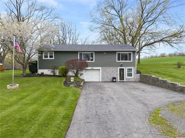 $279,900 | 3275 Cottle Road, Brutus, NY 13166