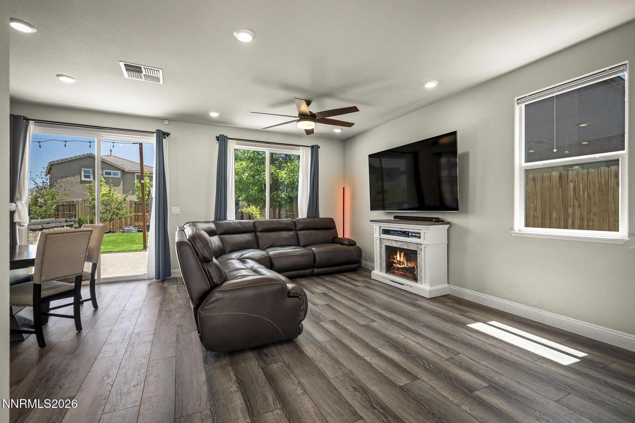2250 Symphony Way Reno, NV 89521 - Photo 15 of 37 15-web-or-mls-_DSC4476
