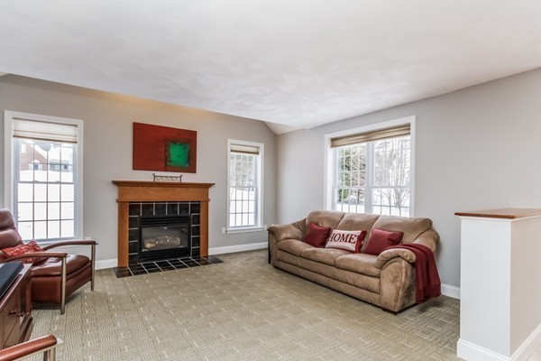 7 Jamie Road Dunstable, MA 01827 - Photo 12 of 30 Gallery Image 12