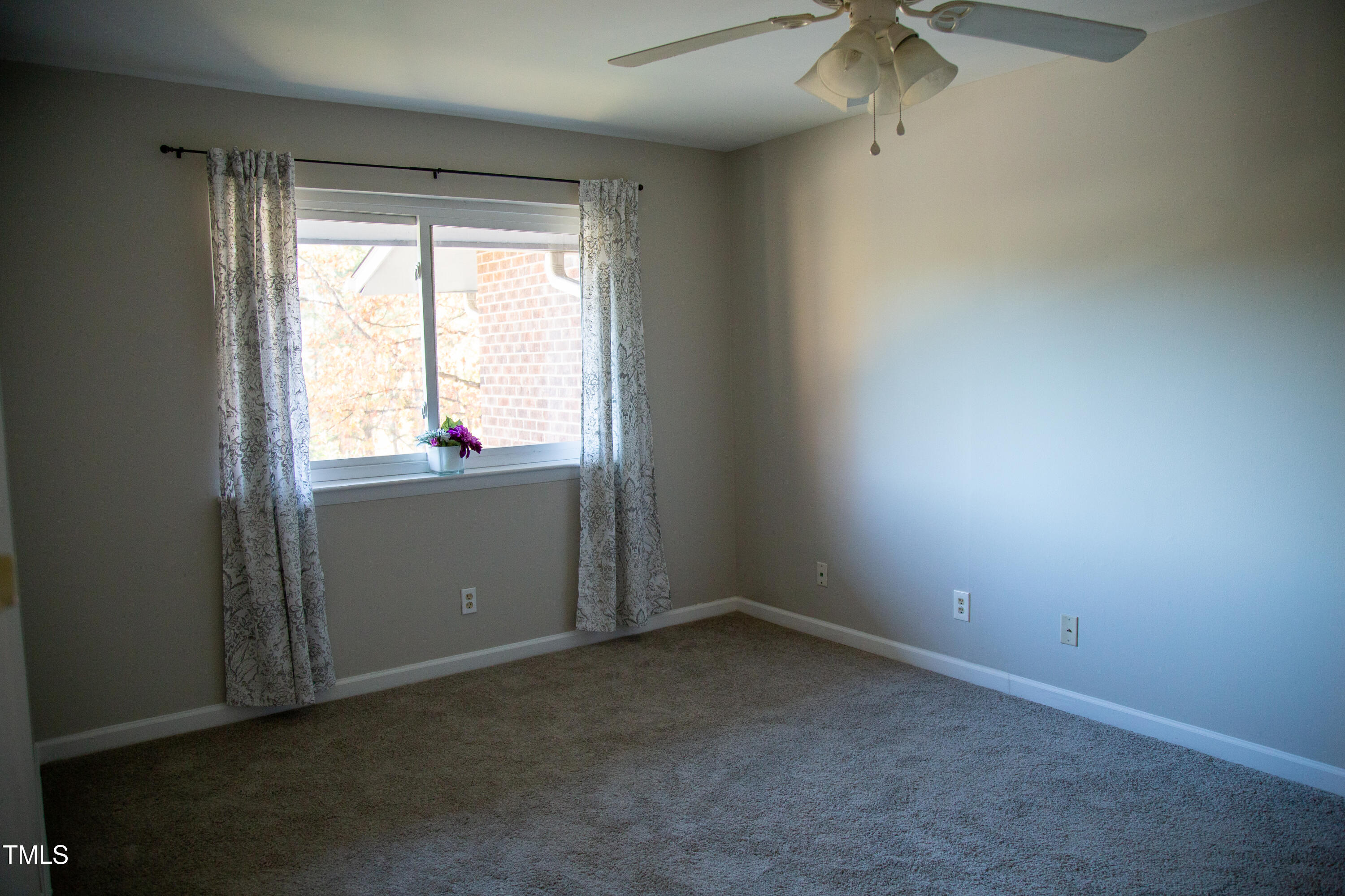 1004 Sandlin Place, Unit H Raleigh, NC 27606 - Photo 11 of 12 IMG_7029