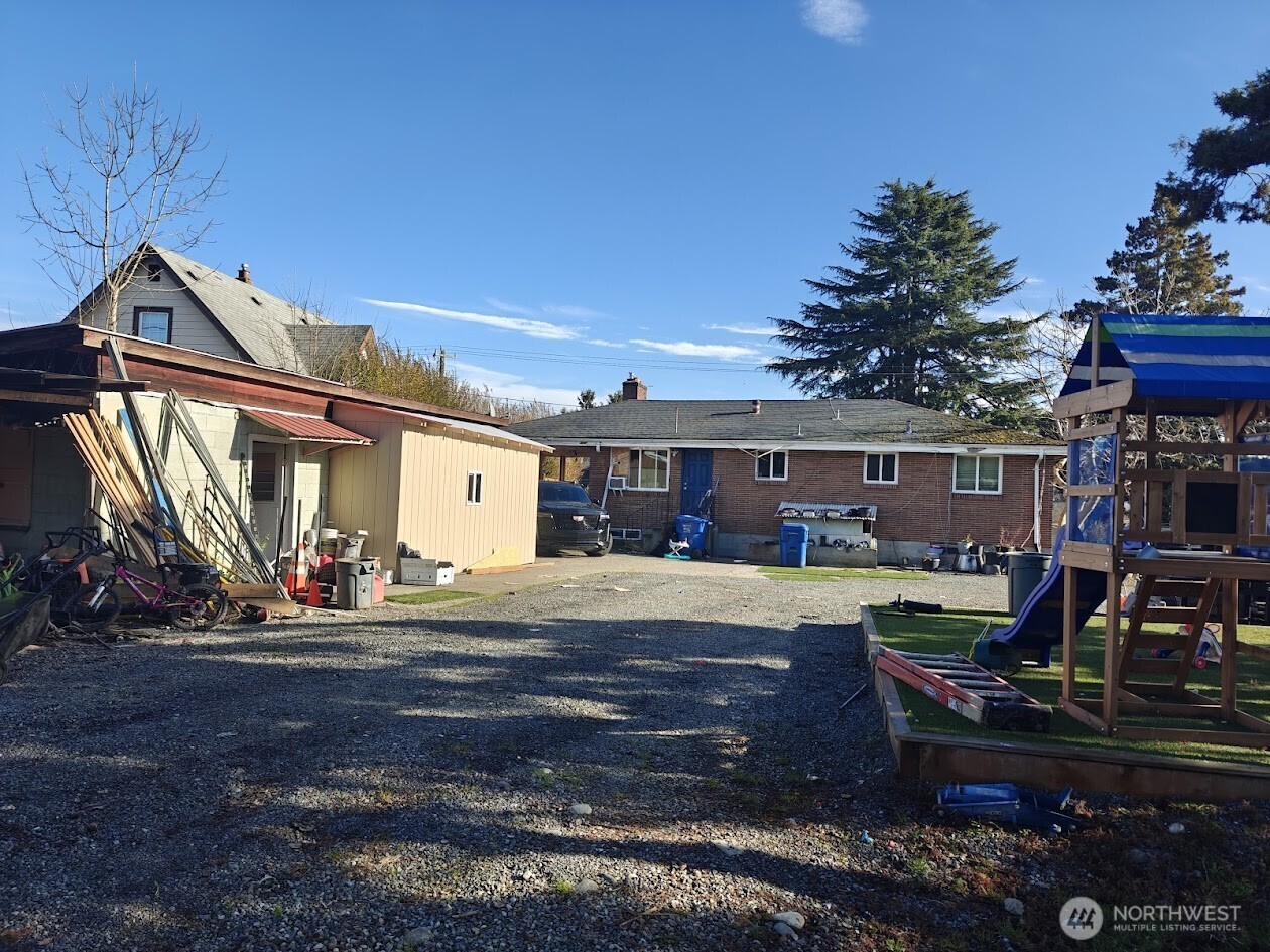 7921 Renton Avenue South Seattle, WA 98118 - Photo 2 of 3