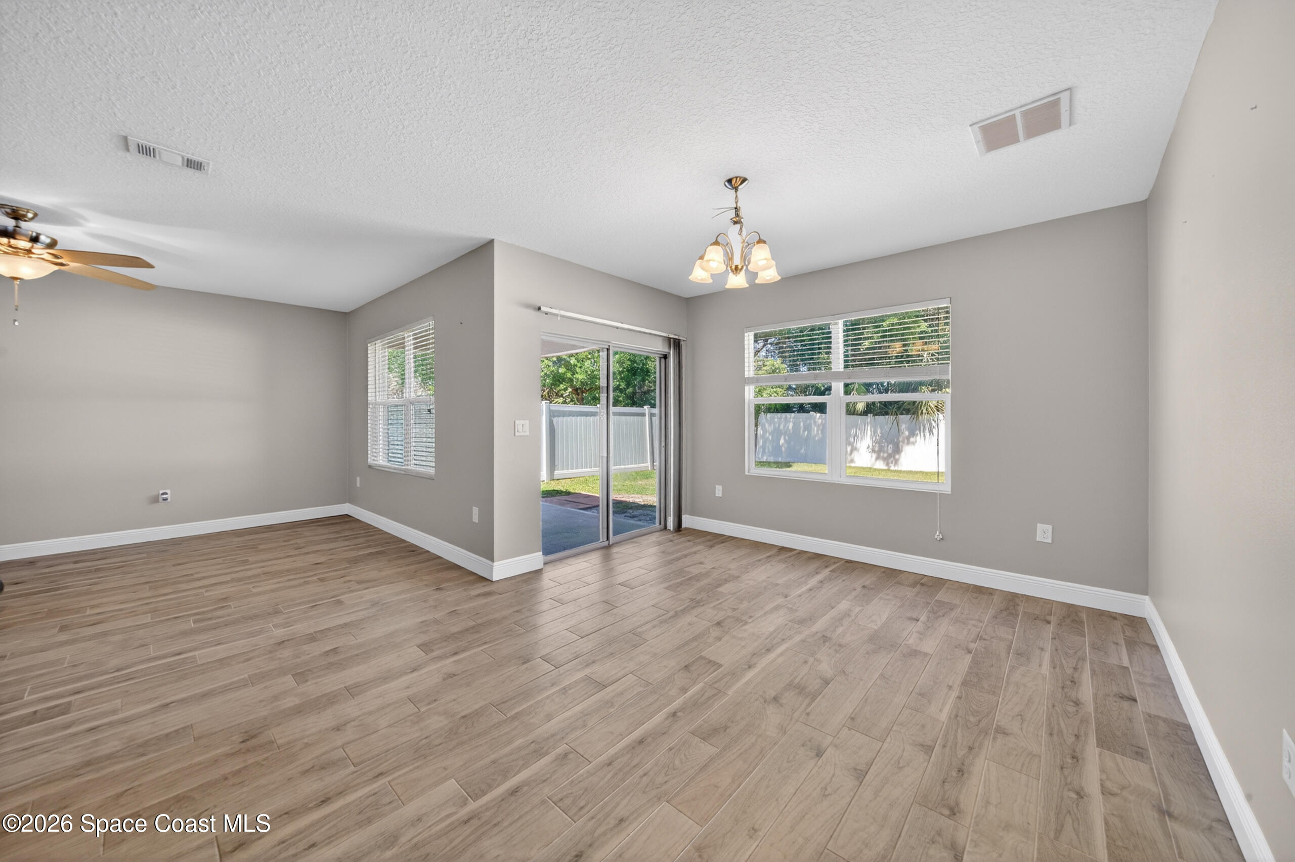 2062 Elkins Point Melbourne, FL 32935 - Photo 11 of 20 25-JGP_4974