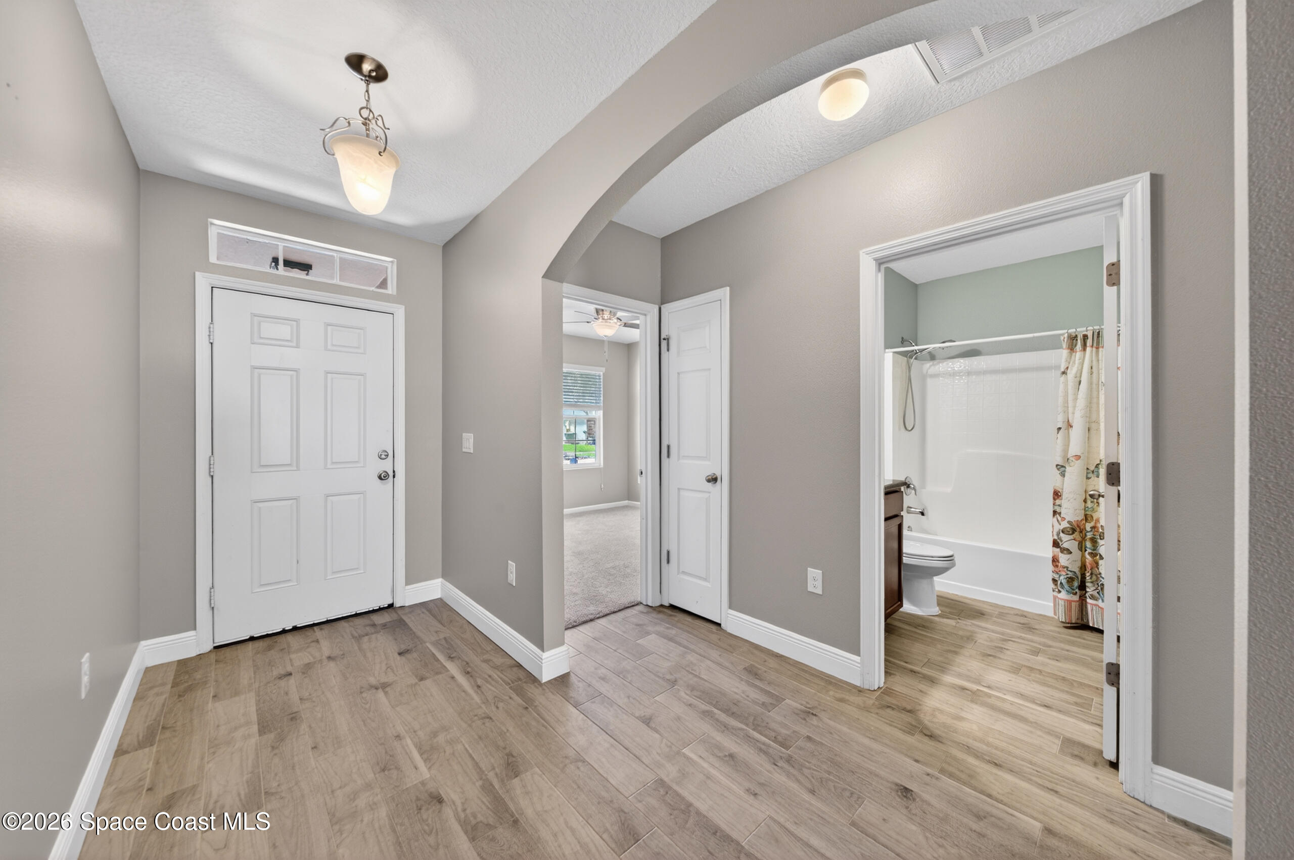 2062 Elkins Point Melbourne, FL 32935 - Photo 4 of 20 08-JGP_4917