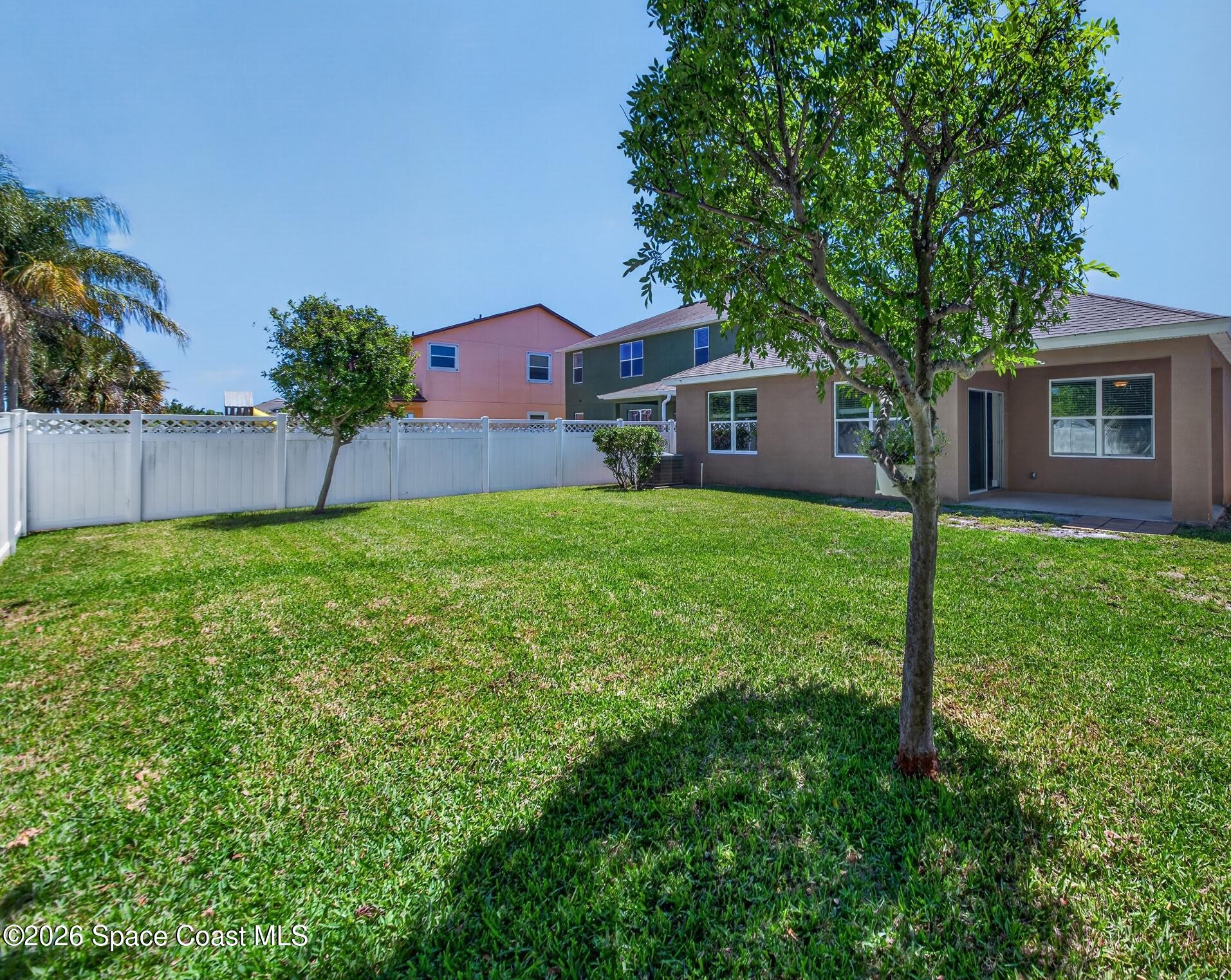2062 Elkins Point Melbourne, FL 32935 - Photo 5 of 20 38-JGP_5016