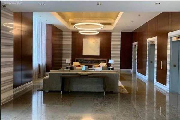 $40,000 | 422 East 72nd Street, Unit 32DE | Lenox Hill