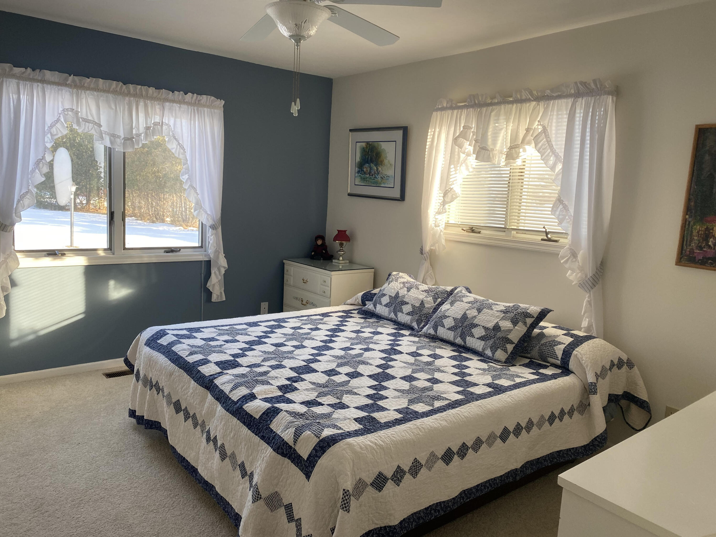 131 Riverside Drive Cheboygan, MI 49721 - Photo 8 of 10 Gallery Image 8