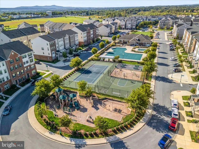 $2,595 | 6026 Forum Square, Frederick, MD 21703