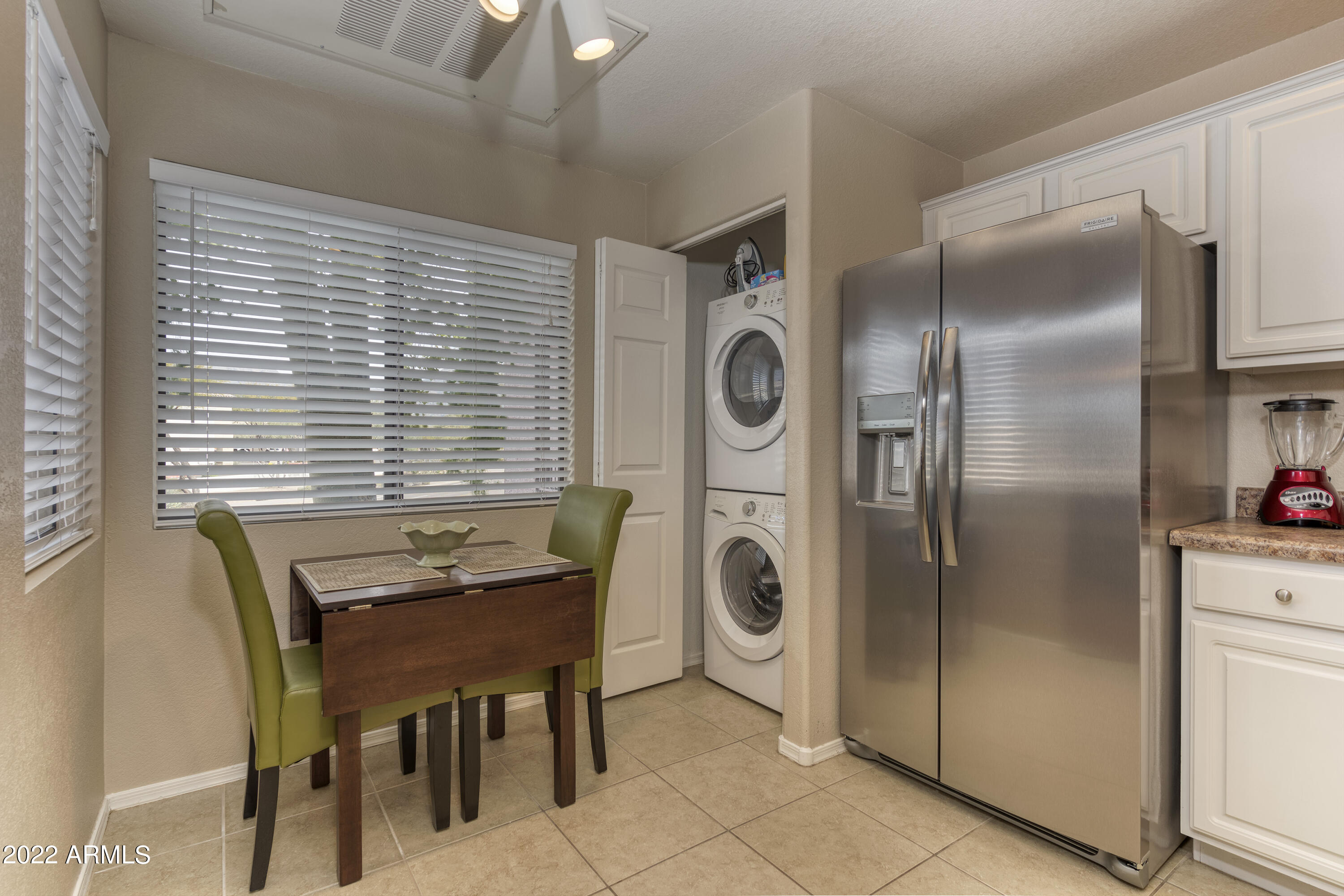 9455 East Raintree Drive, Unit 2010 Scottsdale, AZ 85260 - Photo 10 of 23 Casual Dining ~ Laundry