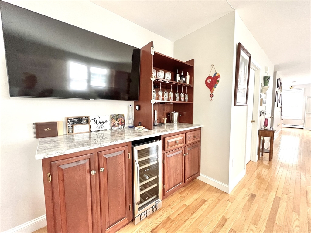 19 Lafayette Road, Unit 3 Ipswich, MA 01938 - Photo 11 of 41 a bathroom with a sink double vanity and a mirror