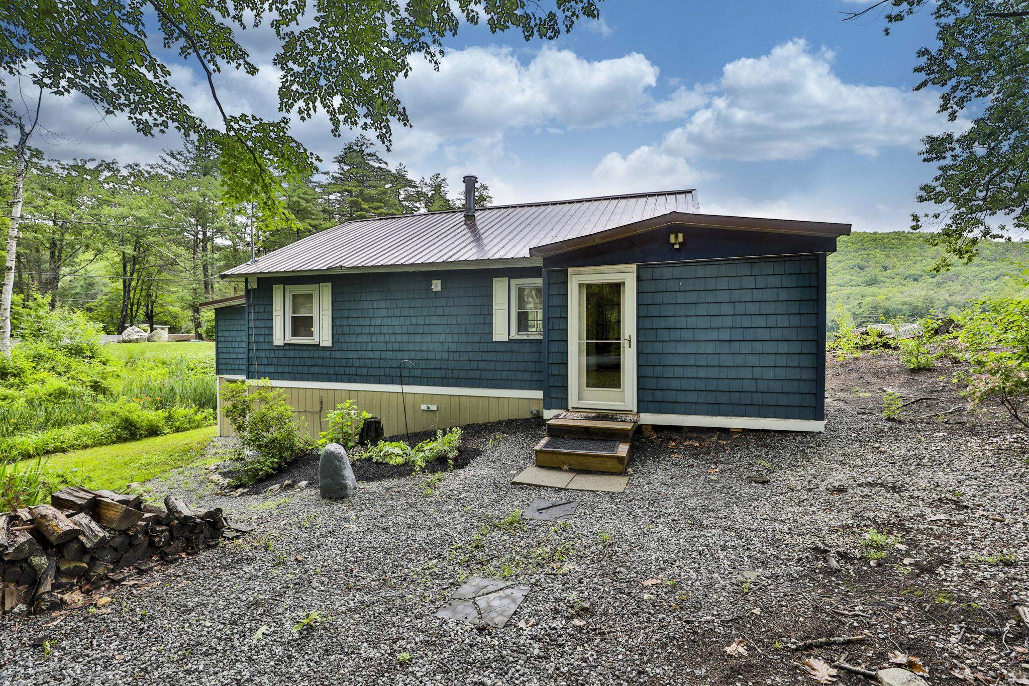 118 Mountain Base Road Goffstown, NH 03045 - Photo 1 of 27