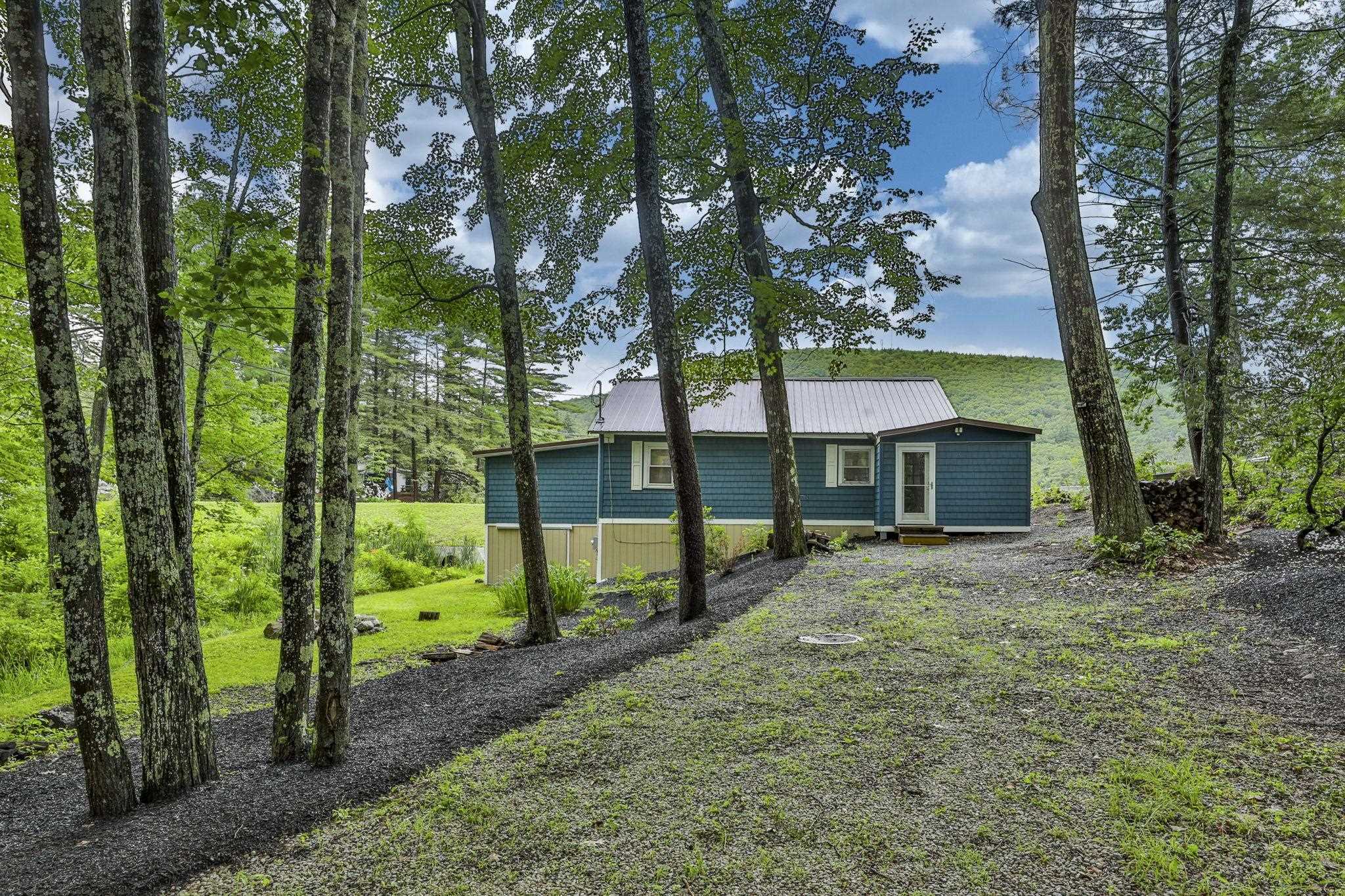 118 Mountain Base Road Goffstown, NH 03045 - Photo 3 of 27