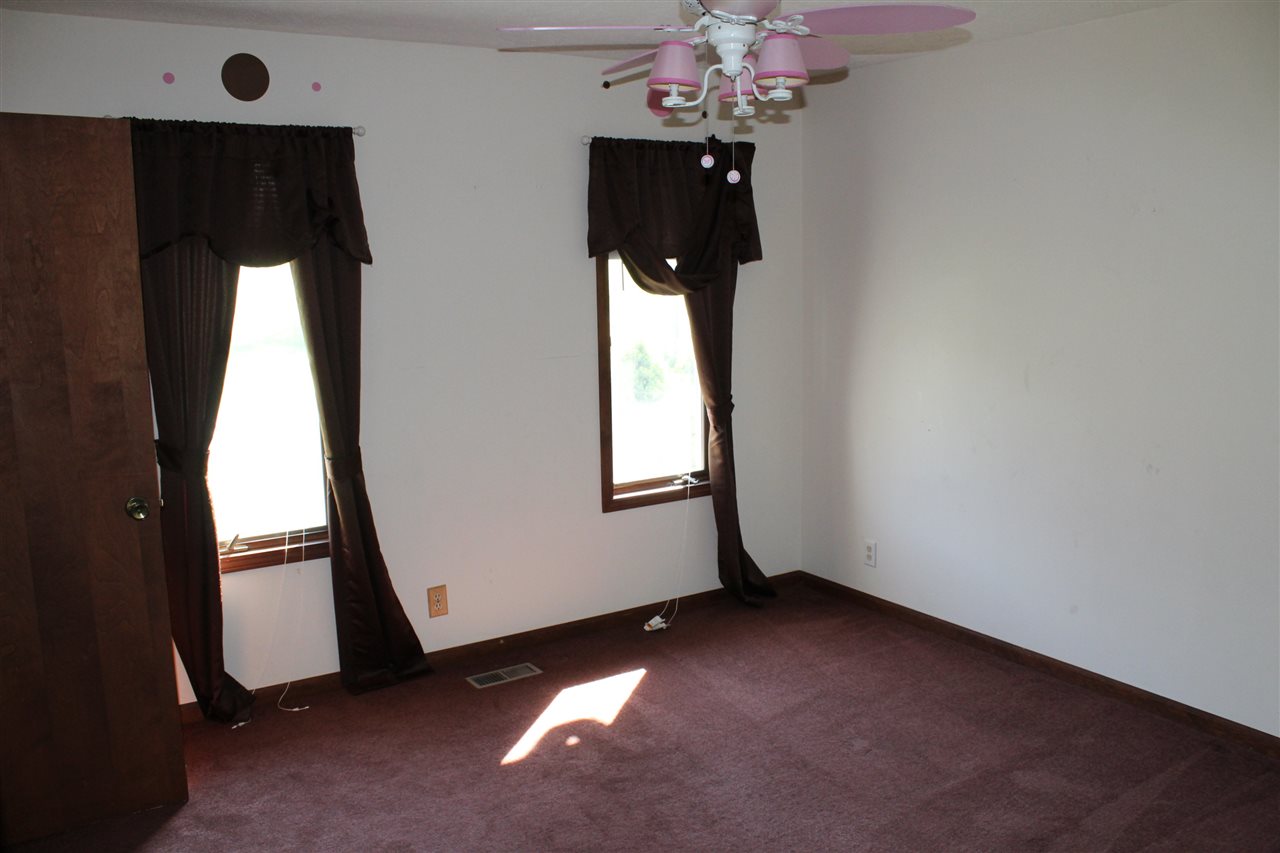 493 State Road Bedford, IN 47421 - Photo 9 of 22 Gallery Image 9